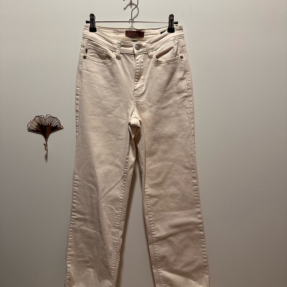Judy Blue Cream Straight Leg Jeans